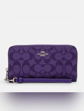 NWT RARE Coach Zip Around Wallet in Signature Canvas in the color Sport Purple💜
